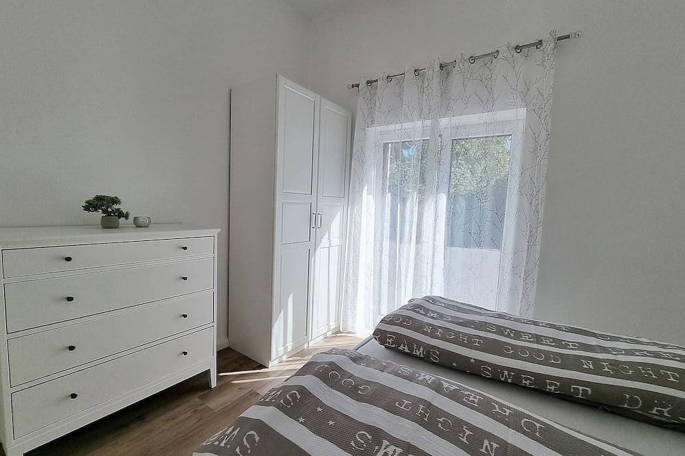 Ganze Wohnung, \"Steuerbord\" - Moderne Ferienwohnung in Varel in Langendamm, Varel