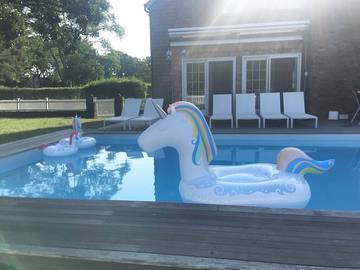 Vacation Home for 8 Guests in Northwest Harbor, North Fork, Picture 4