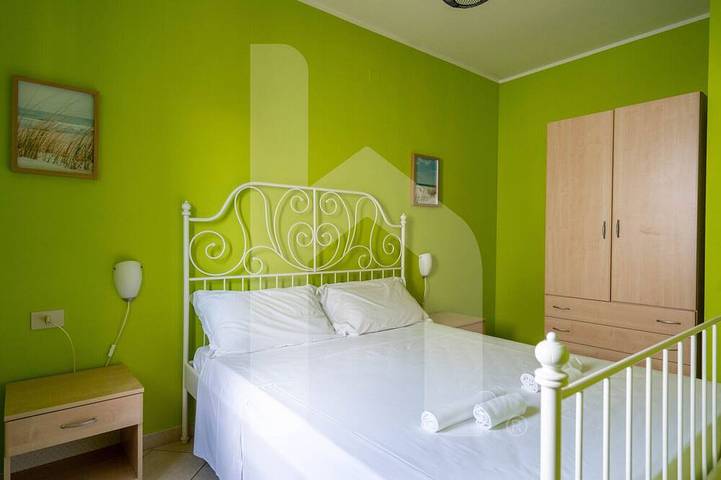 Appartement entier, Homiday - Via Gramsci Int. 4, 3-room apartment on the 1st Floor in Pineto, Côte Adriatique Abruzzes