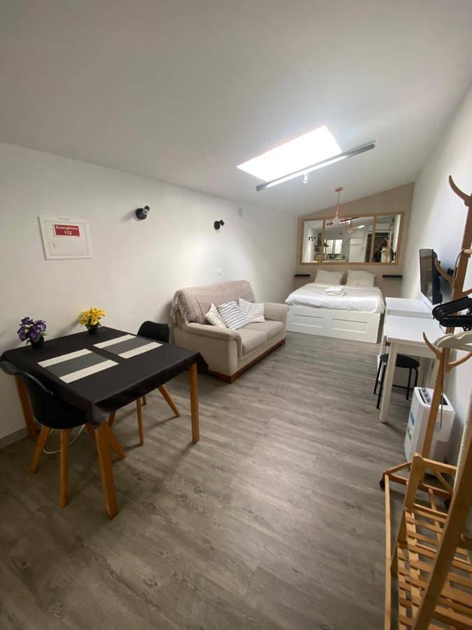 Maison d’hôte pour 10 personnes, avec piscine ainsi que vue et jardin à Ericeira - 2