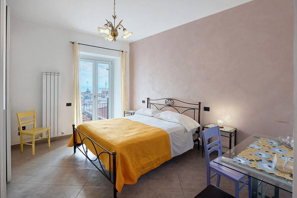 Apartamento entero, Habitación 'Camera Libeccio Vista Mare' con Vista al Mar, Wi-Fi y Aire Acondicionado in Cetara, Costa Amalfitana