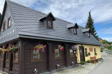 Ferienhaus für 5 Personen, mit Sauna und Whirlpool sowie Terrasse in Großschönau