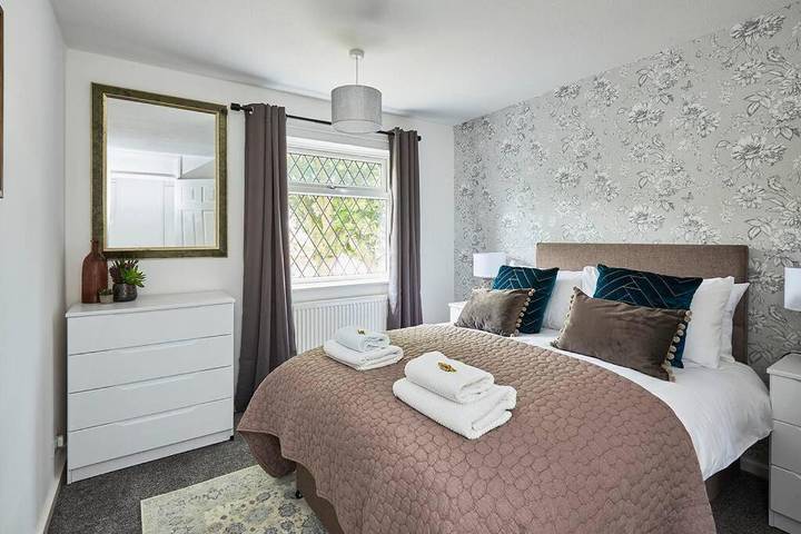 Apartment for 5 people, with Terrace and Garden in Halifax (West Yorkshire)