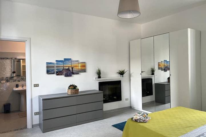 Ganze Wohnung, Bnbook Cascina Crennese 2 Trilocale con 2 bagni in Gallarate, Varese Provinz