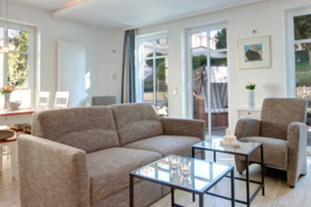 Villa Lara Whg. 1, Strandnah, Südterrasse, Fahrstuhl - Villa Lara, Strandnah, in Drei Kaiserbäder, Heringsdorf