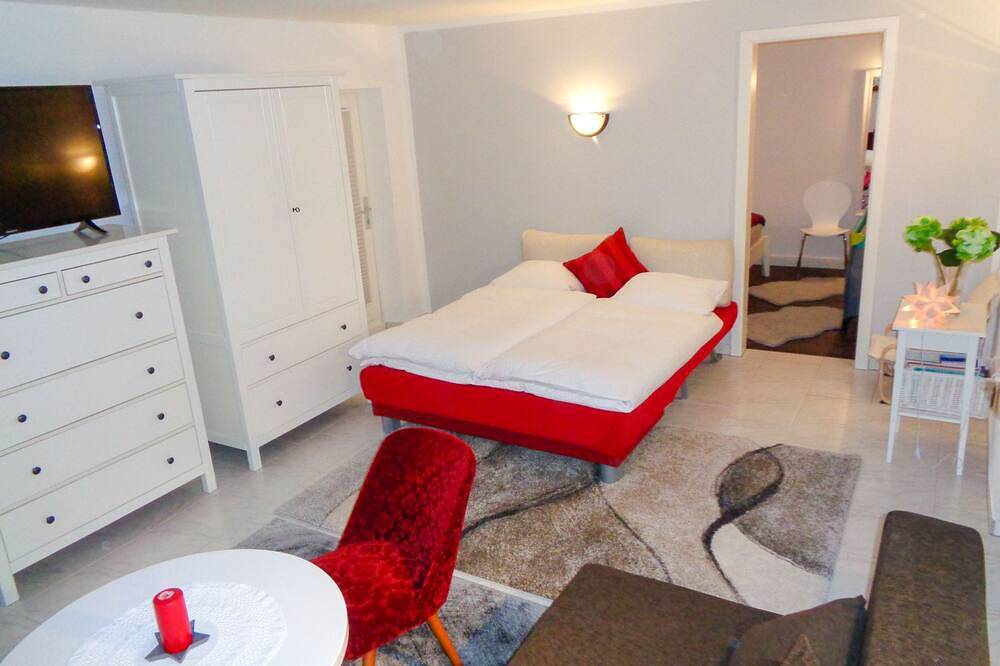 Ganze Wohnung, Ferienwohnung Am Recknitzhang in Ahrenshagen-Daskow, Vorpommern-Rügen