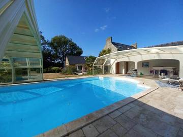 Chambre d’hôte pour 2 personnes, avec jardin et piscine ainsi que terrasse et jacuzzi à Saint-Jouan-des-Guérets