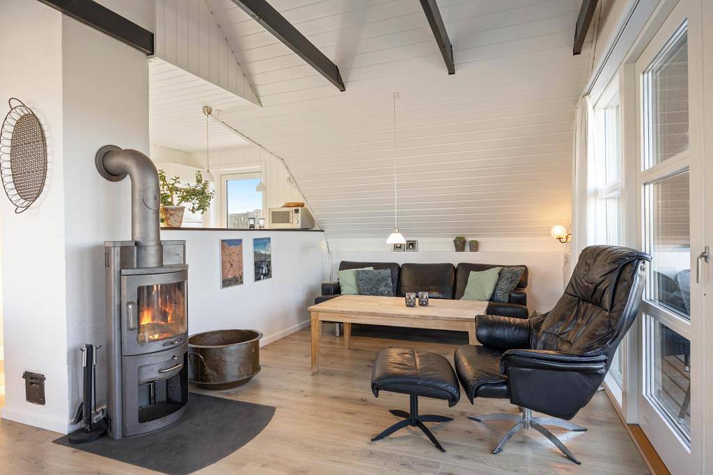 Hundevenligt feriehus til 6 personer med sauna og 300 m. til havet in Ringkøbing, Holmsland Klit