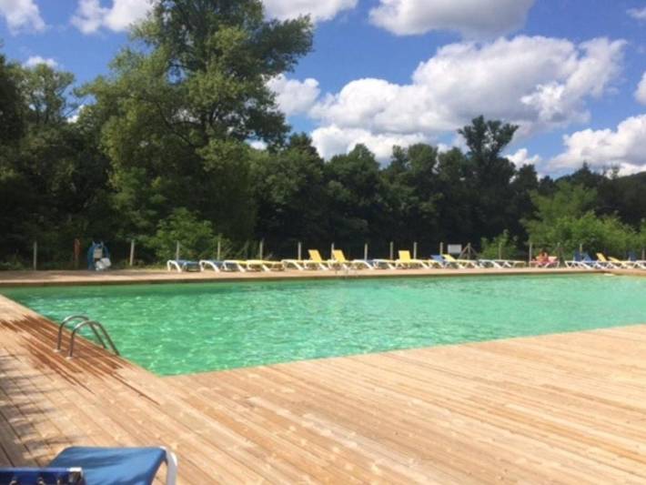 Location de vacances pour 5 personnes, avec terrasse et piscine à Monceaux-sur-Dordogne - 4