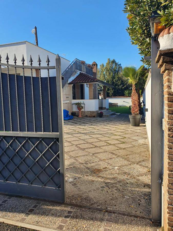 Villa pour 10 personnes, avec jardin, adapté aux familles à Rome - 3