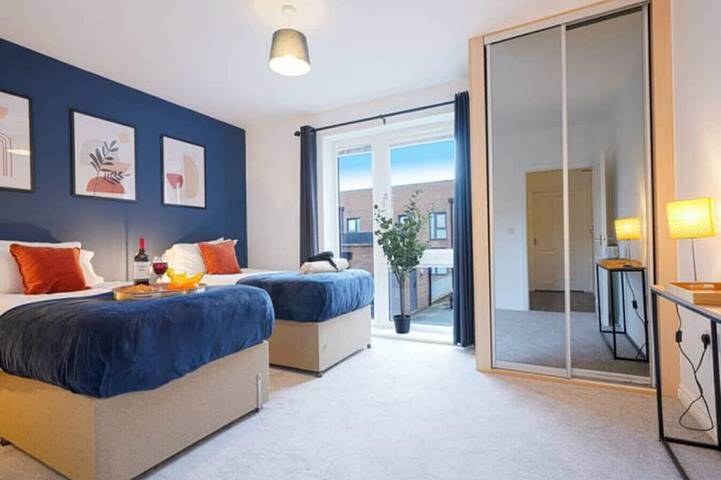 Ganze Wohnung, Beautiful Apartment • City Centre • Balcony • Free Parking • Fast Wifi • Smart Tv • Yoko Property in Milton Keynes, Südostengland