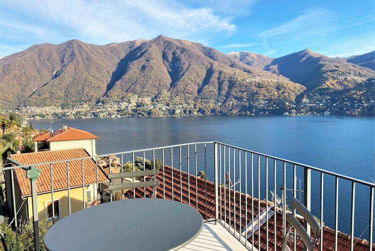 Hel lejlighed, Casa Niss - Best Lake View in Como in Carate Urio, Comosøen