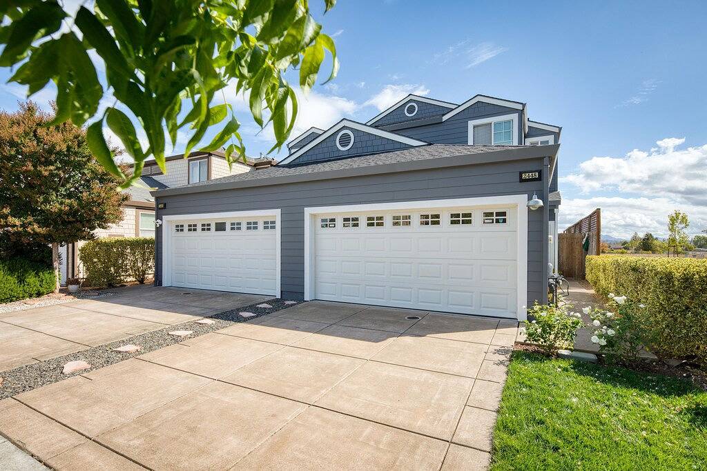 Winemaker's Delight: 3Bd/3Ba Russian River Valley in Santa Rosa, California North Coast