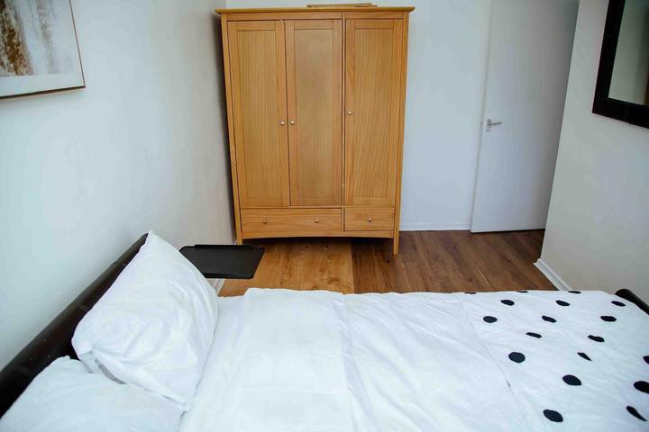 Ganze Ferienwohnung, Ferienwohnung für 5 Personen mit Balkon in Manchester, Greater Manchester