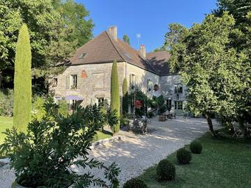 Chambre d’hôte pour 4 personnes, avec jardin et jacuzzi en Bourgogne-Franche-Comté