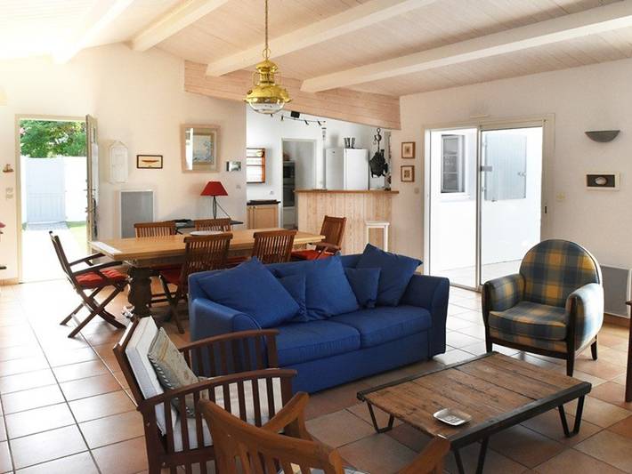 Charming Village Home with Garden, 3 Beds, Fireplace & Wi-Fi in Les Portes-en-Ré in Les Portes-en-Ré, Ile de Re