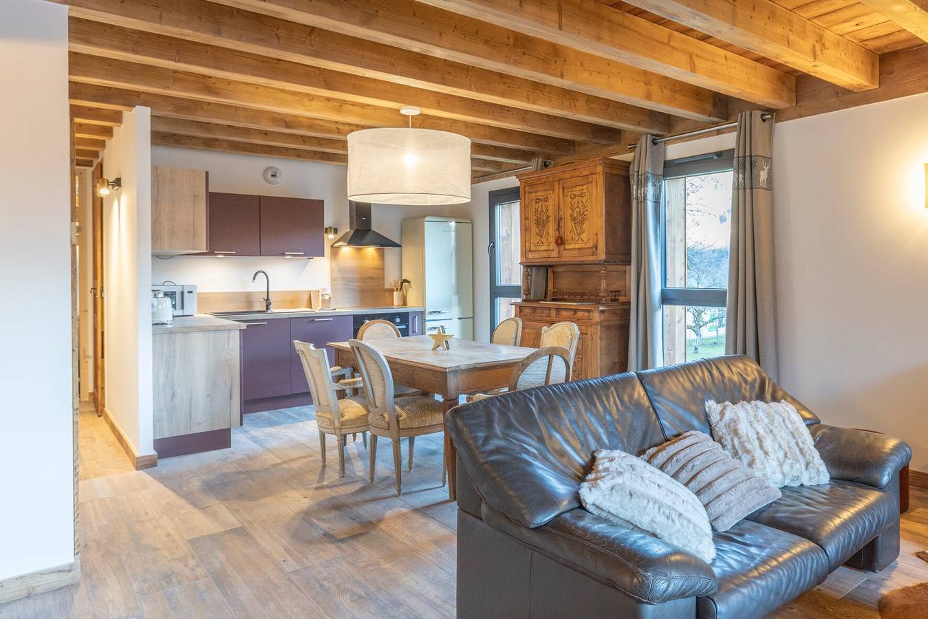 Geheel appartement, Appartement 'Morillon - Nieuw - 2 min van de pistes' met bergzicht en privéterras in Station de Morillon, Grand Massif