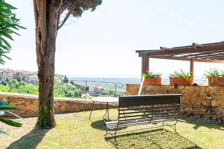 Holiday apartment for 6 people, with terrace and garden - 1