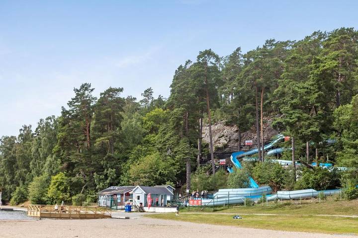 Camping für 6 Personen, mit Terrasse und Garten sowie Sauna und Ausblick in Mittelschweden