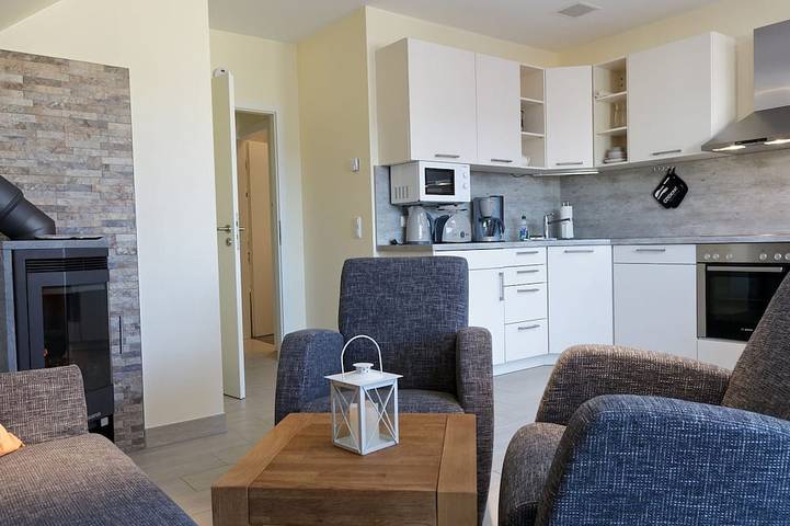 Appartement de vacances pour 4 personnes, avec piscine et jacuzzi ainsi que balcon et jardin, animaux acceptés - 1
