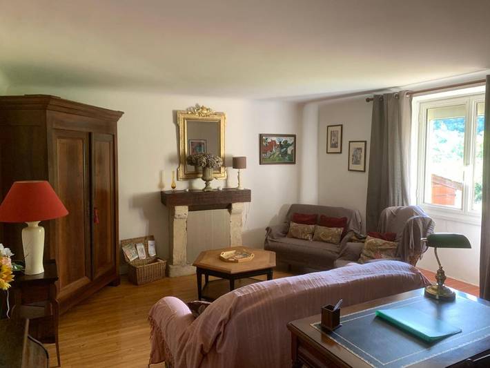 Location de vacances pour 4 personnes, avec jardin à Saint-Front-sur-Lémance