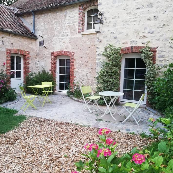 Location de vacances pour 2 personnes, avec jardin, animaux acceptés à Bransles