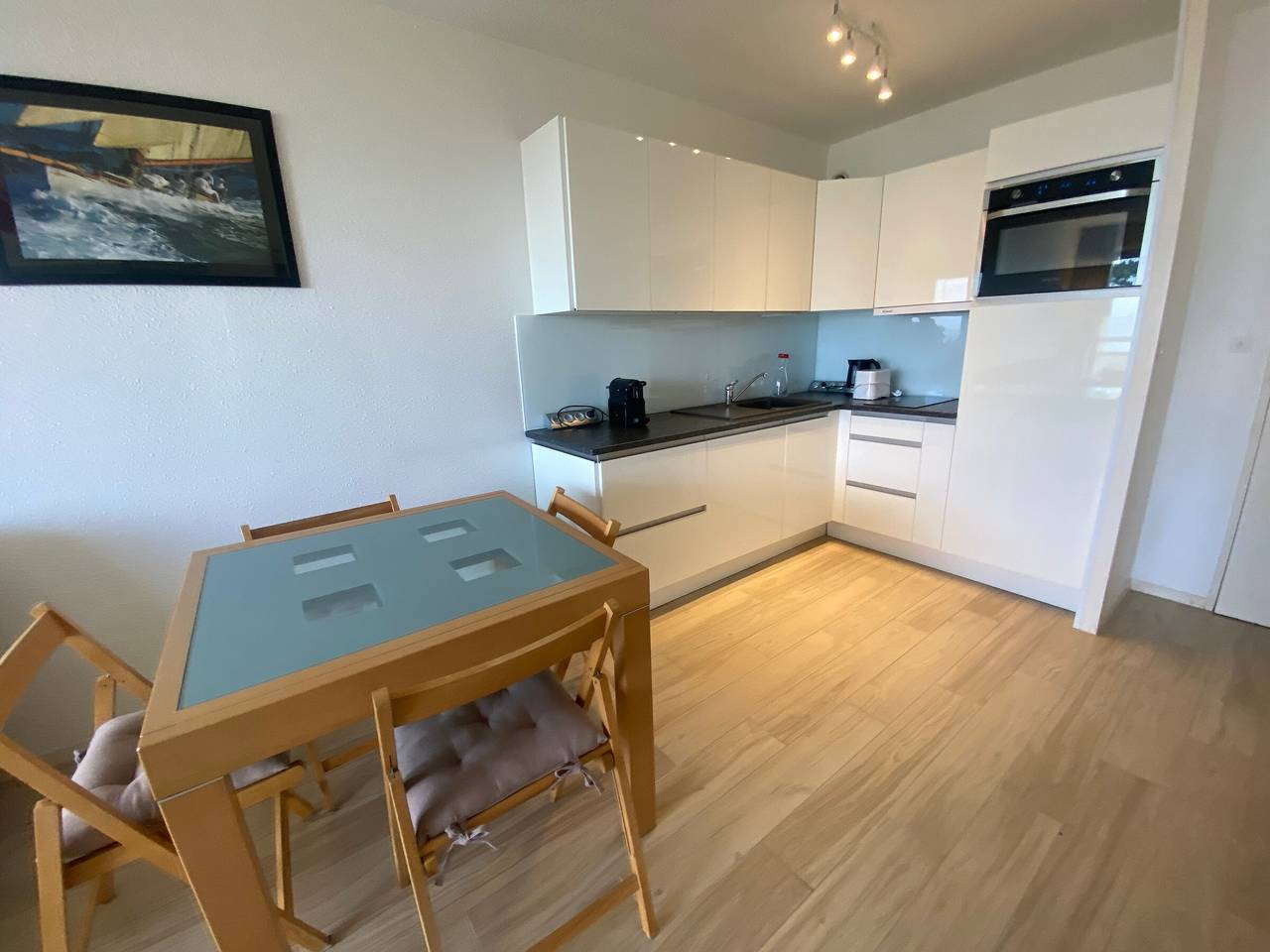 Appartement entier, Appartement T2 bis avec balcon, parking et Wifi à  Arcachon in Le Moulleau, Arcachon