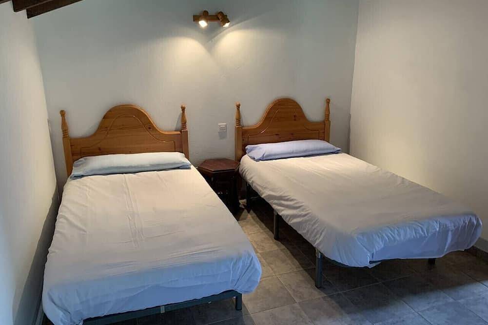 Casa Rural Erre Q Erre Naturaleza, calma y vistas in Alfoz de Lloredo, Cantabrian Coast