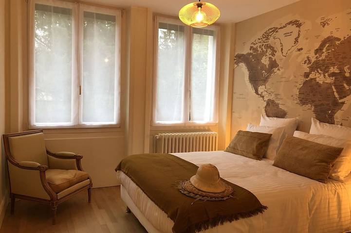 Location de vacances pour 6 personnes, avec terrasse et jardin, animaux acceptés dans Office de Tourisme de Lons le Saunier - 2