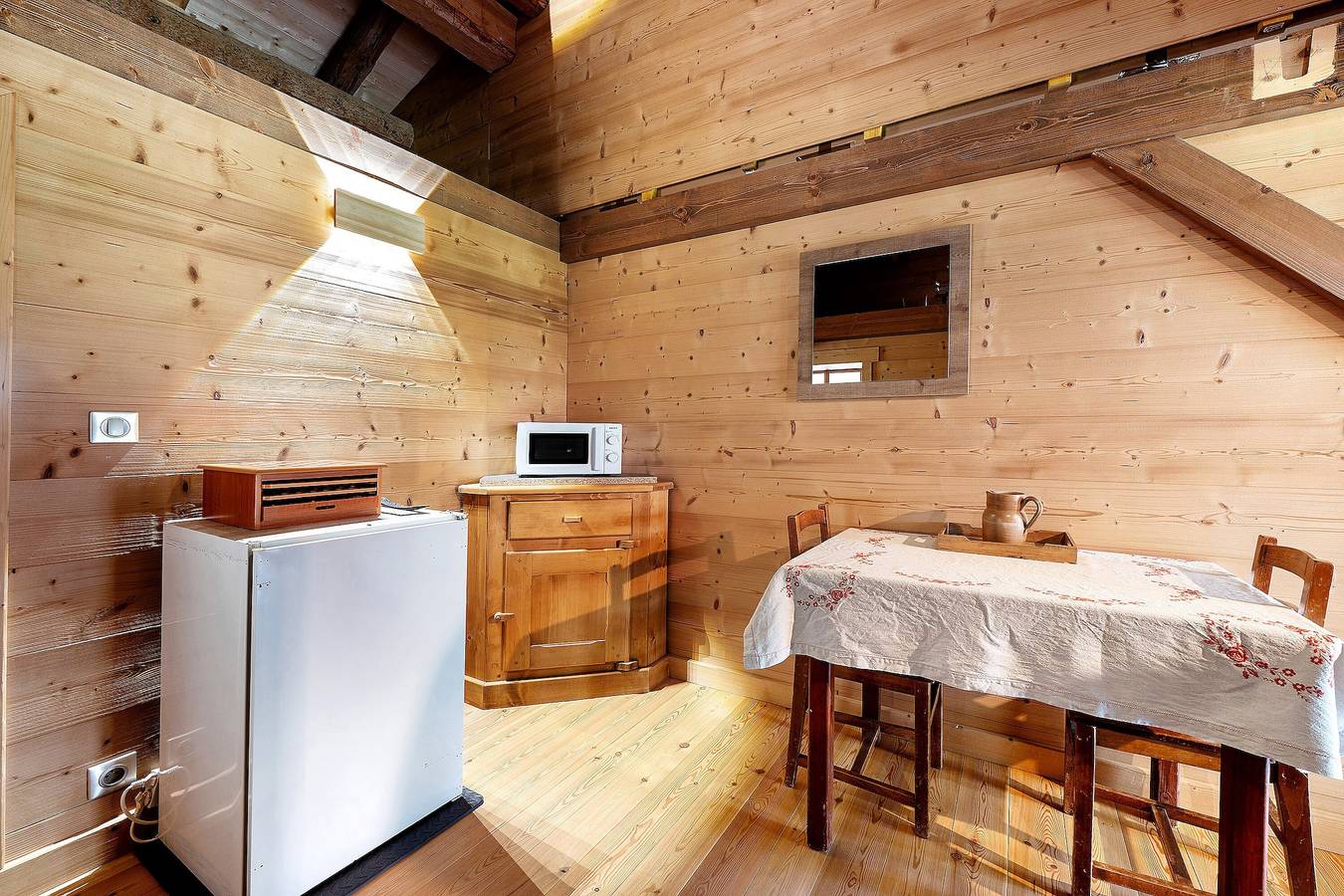 Chambre d’hôtes dans un chalet d’alpage avec vue montagne, terrasse et jardin privés in Beaufort (Rhône-Alpes), Région d'Albertville