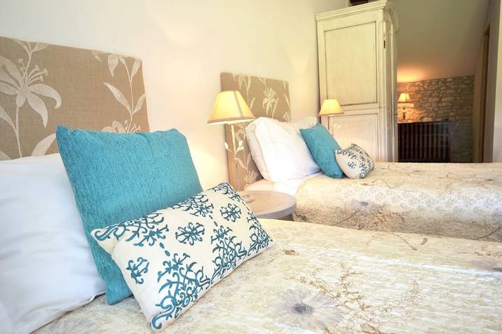 Gîte pour 8 personnes, avec jardin à Loubès-Bernac - 4