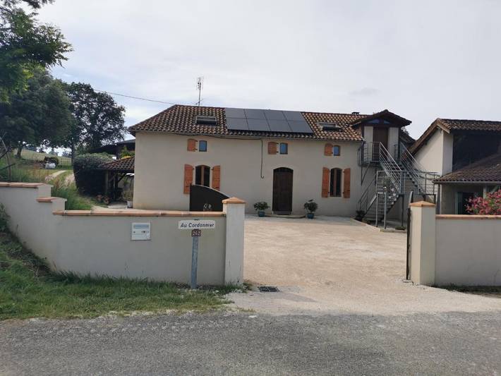 Location de vacances pour 6 personnes, avec jardin à Troncens - 3