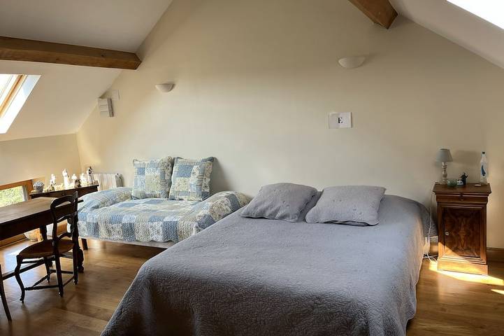 Gîte pour 10 personnes, avec Terrasse et Jardin à Saint-Martin-du-Puy - 3