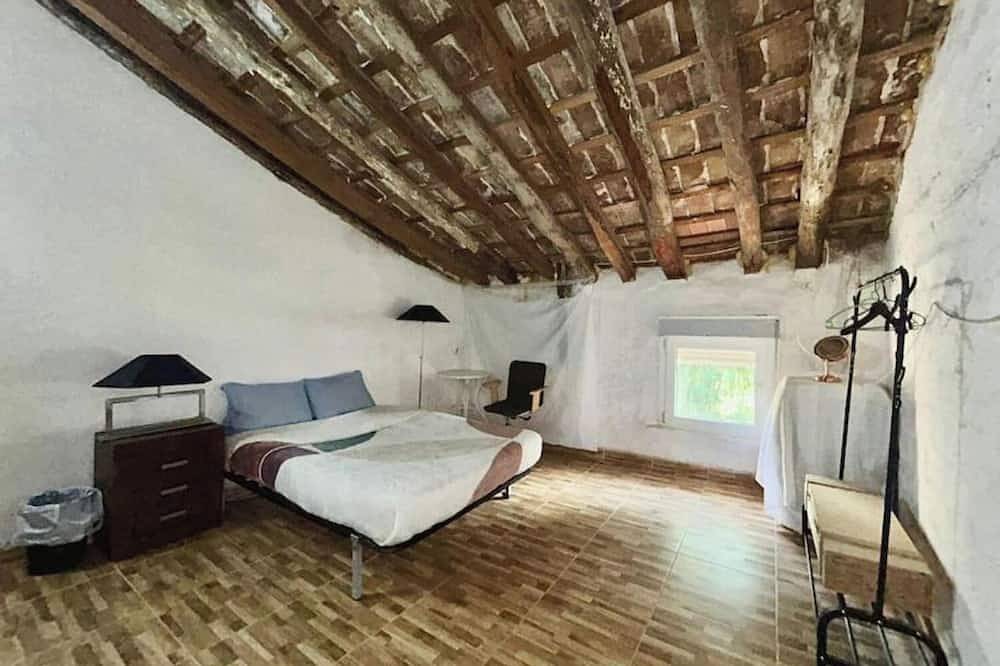 Habitacion en casa antigua Ontinyent in Onteniente, Provincia de Valencia