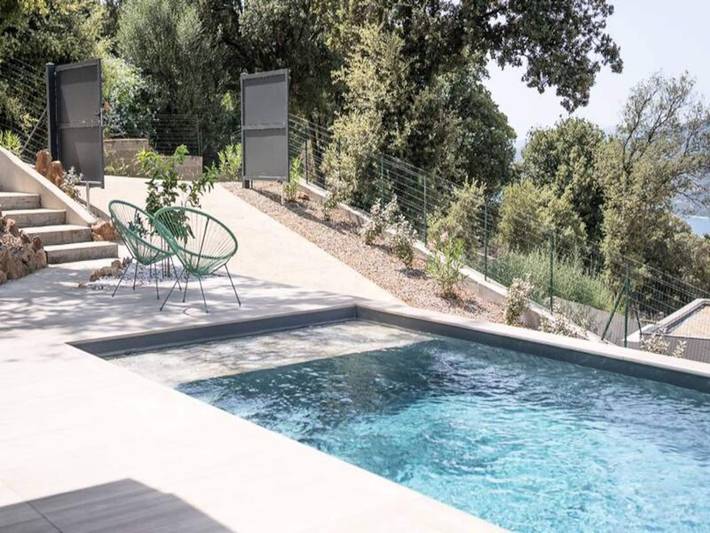 Gîte pour 10 personnes, avec jardin et piscine, adapté aux familles à Viggianello - 4