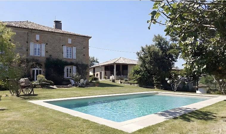 Location de vacances pour 15 personnes, avec jardin dans Haute-Garonne