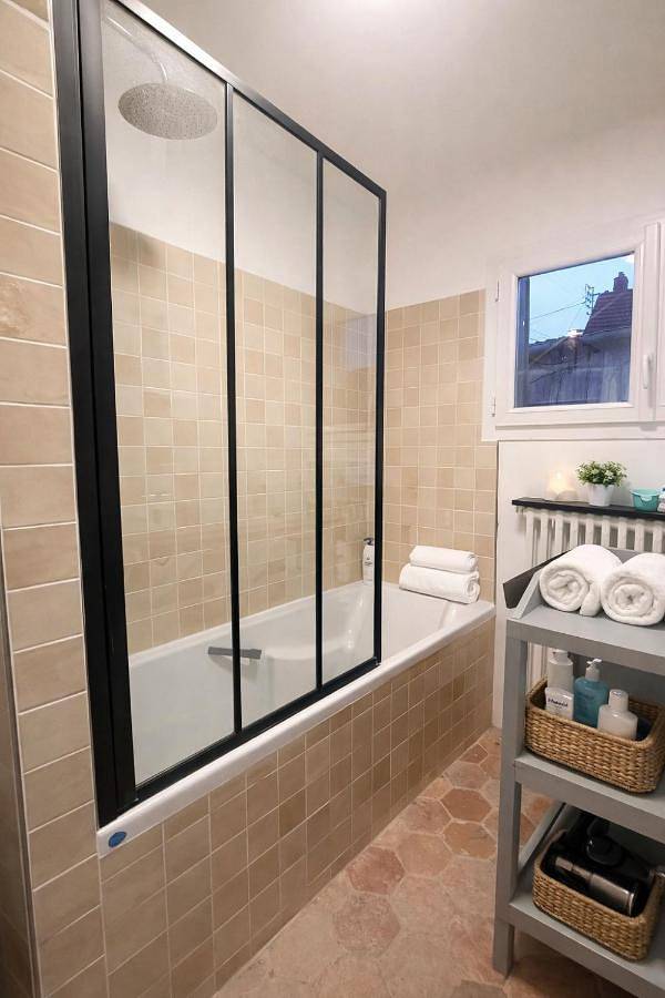 Gîte pour 8 personnes, avec jardin et vue, animaux acceptés à Bailleau-Armenonville - 3