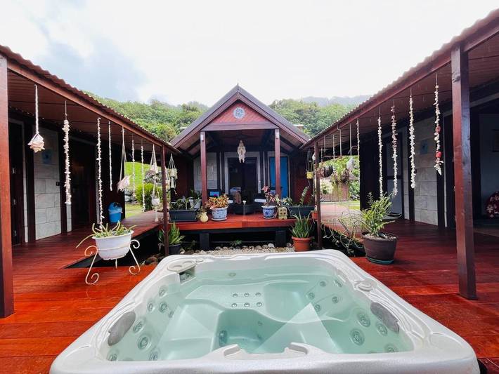Villa pour 5 personnes, avec jacuzzi ainsi que piscine et jardin dans Mo'orea - 3