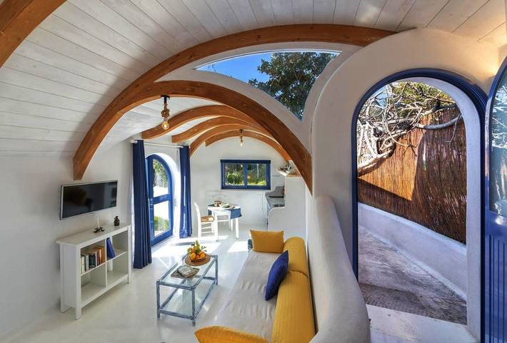 Appart’hôtel pour 2 personnes, avec Balcon et Terrasse ainsi que Jardin et Piscine dans Ischia