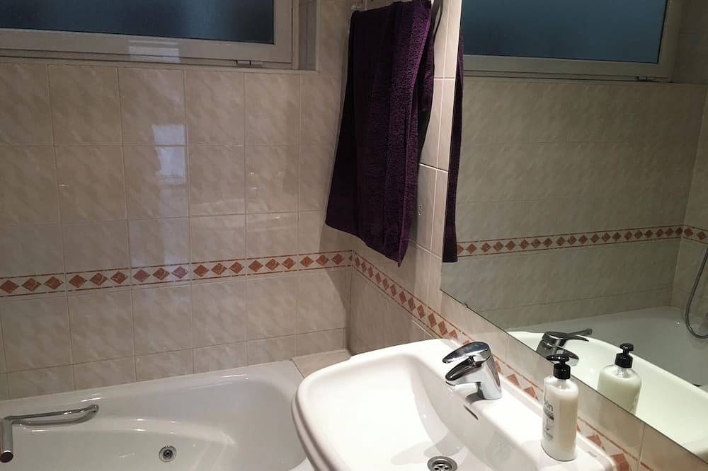 Appartamento intero, Homerez - Appartamento a Terrassa, piscina in Terrassa, Barcellona entroterra