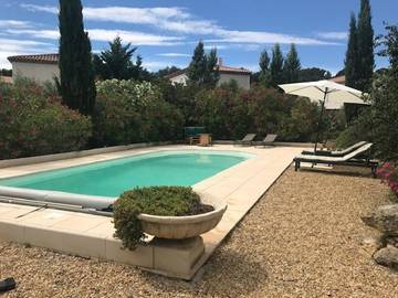 Location de vacances pour 4 personnes, avec jardin et piscine à Pélissanne