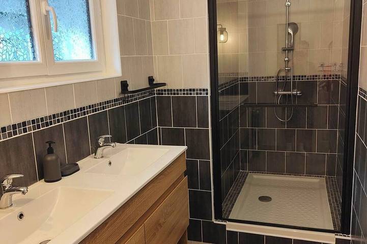 Gîte pour 4 personnes à Uzer - 3