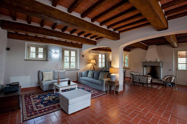 Villa con piscina privata, giardino, aria condizionata e Wi-Fi in Villa ( Capannori), Capannori