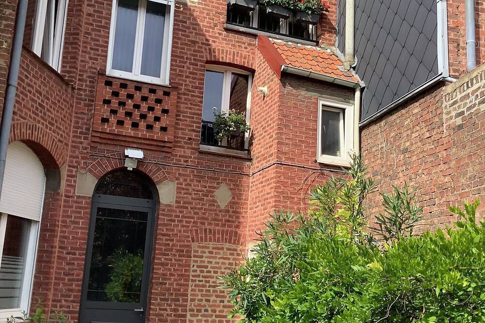 Appartement entier, Appartement Dans Maison Hypercentre in Cambrai, Département Nord