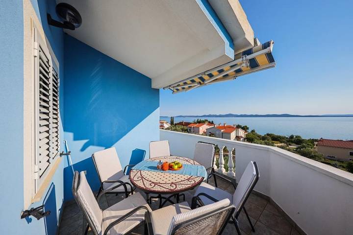 Ferienwohnung für 2 Personen, mit Whirlpool und Pool sowie Garten in Petrcane