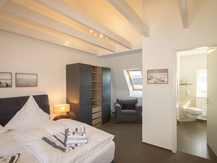 Ganze Ferienwohnung, Haus Emilia App. Leuchtturm - Haus Emilia App. Leuchtturm in Strand Hörnum, Hörnum