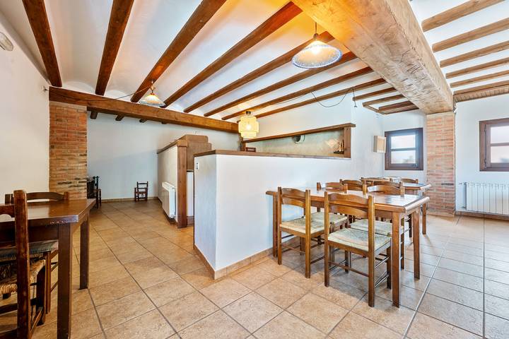 Casa rural para 14 personas, con balcón en Mont Blanc (Tarragona) - 4