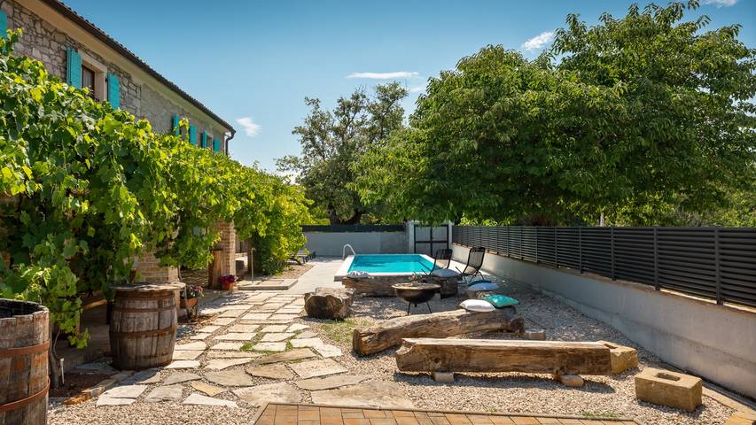 Ferienhaus für 7 Personen, mit Terrasse und Garten in Umag und Umgebung - 2