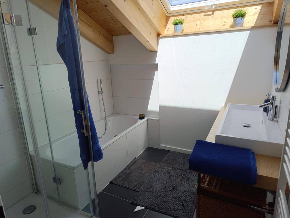 Ganze Wohnung, One-Bedroom Apartment in Münsing, Starnberger See