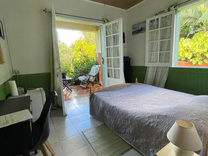 Location de vacances pour 2 personnes, avec terrasse aux Avirons - 2